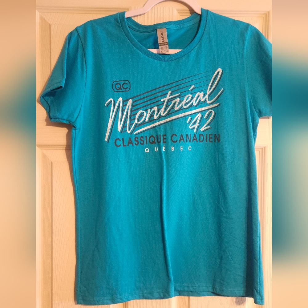 Montreal Canada tshirt Medium